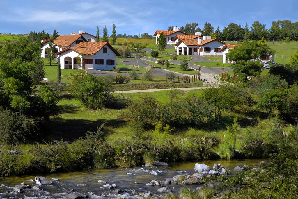 Complejo De Cabanas Llatani Los Reartes Exterior foto